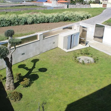 Konukevi Caso Do Chino - Moradia T4 Com Piscina Esposende